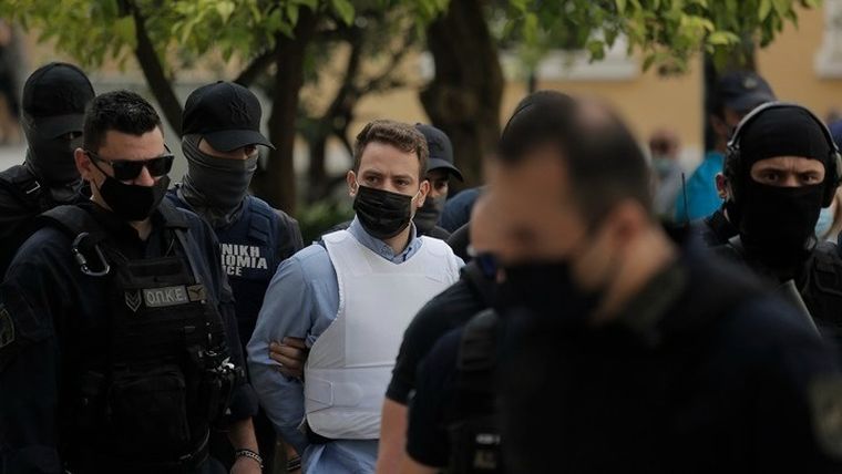 Παραπέμπεται σε δίκη ο Μπάμπης Αναγνωστόπουλος, καταπέλτης το βούλευμα