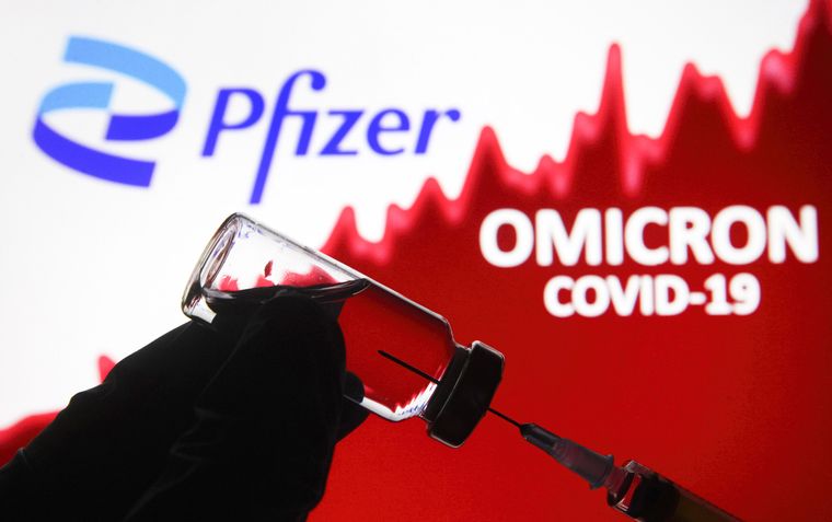 Τρίτη δόση με Pfizer για την αντιμετώπιση της Ομικρον