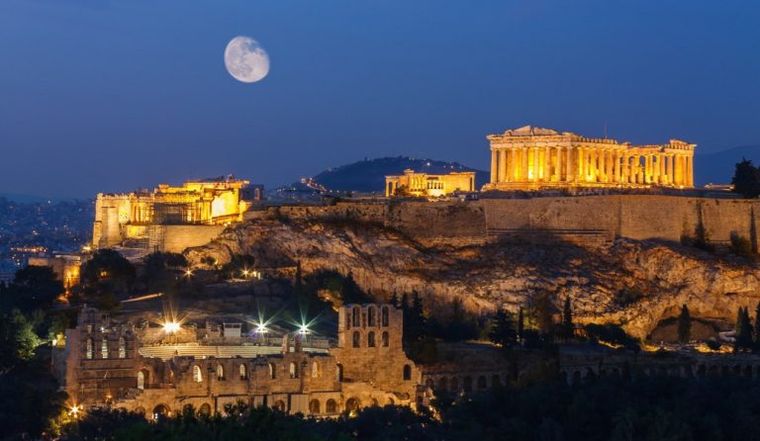 Instagram: Τρίτη πιο όμορφη νυχτερινή πόλη του κόσμου η Αθήνα