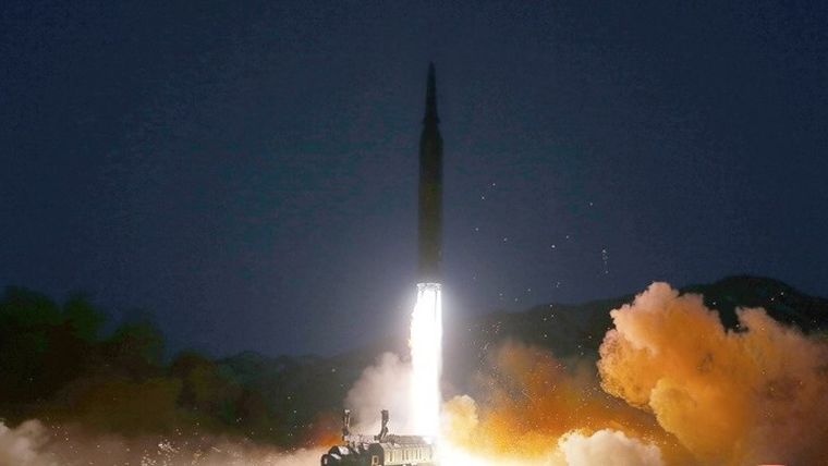 Η Βόρεια Κορέα προχώρησε για 3η φορά μέσα στον μήνα σε δοκιμαστική εκτόξευση πυραύλου