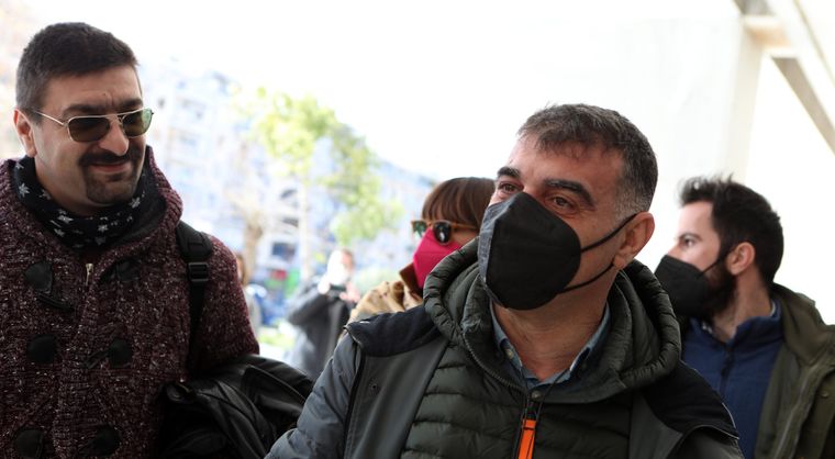 Βαξεβάνης: Πρωτοφανές να διώκεται δημοσιογράφος που καταγγέλλει σκάνδαλα