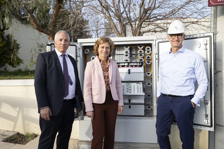 Επίσκεψη σε έργα εγκατάστασης δικτύου οπτικών ινών στην Ελλάδα πραγματοποίησε ο CEO της Deutsche Telekom, Tim Hottges