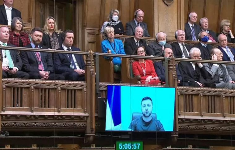 Παρέμβαση Ζελένσκι στο Βρετανικό κοινοβούλιο: Θα πολεμήσουμε μέχρι τέλους