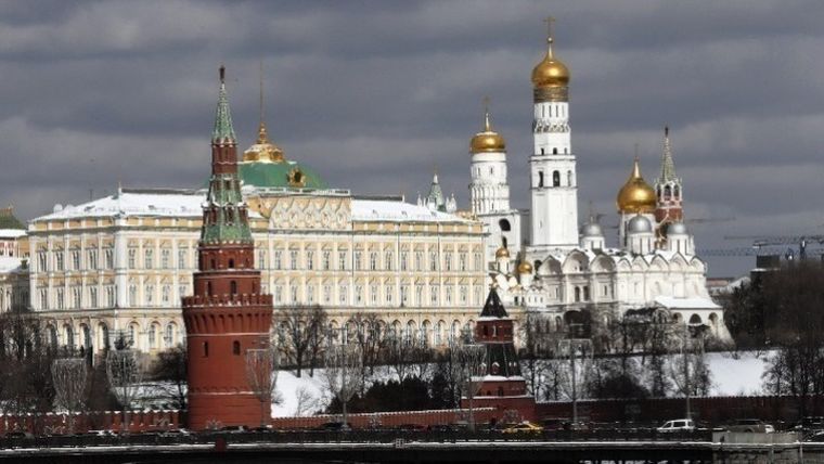 Ο κίνδυνος πτώχευσης της Ρωσίας απομακρύνεται, για την ώρα