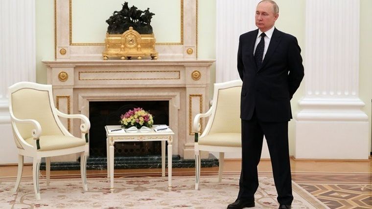 Πούτιν: Τέλος η συνεργασία μας με τη Δύση
