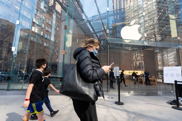 Συνδικάτο ιδρύουν εργαζόμενοι σε κατάστημα της Apple στη Νέα Υόρκη