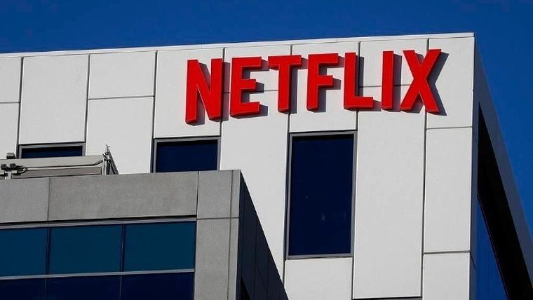 «Βουτιά» 40% για τη μετοχή του Netflix μετά την απώλεια συνδρομητών