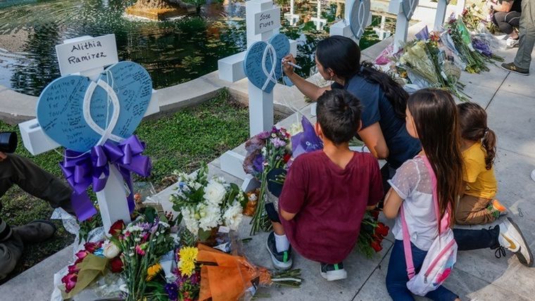 «Κάντε κάτι»: η δραματική έκκληση της γιαγιάς μιας 10χρονης που δολοφονήθηκε στο σχολείο του Τέξας