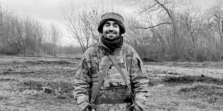 Ουκρανός ρεπόρτερ που κατατάχτηκε στον στρατό σκοτώθηκε σε μάχη