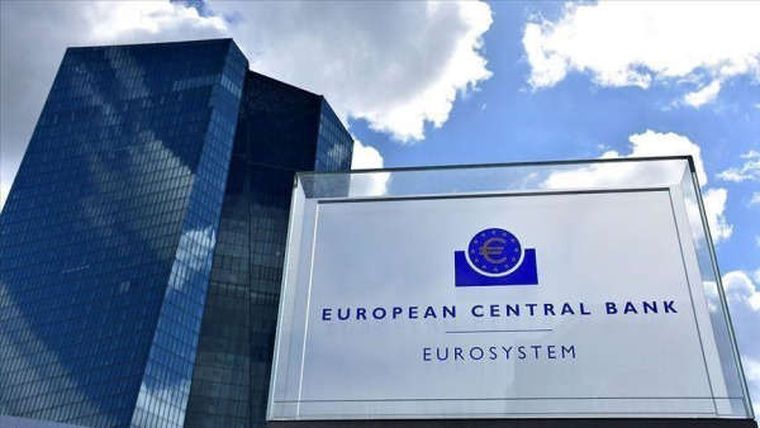 Αύξηση των επιτοκίων των Ιούλιο “δείχνουν” τα πρακτικά της ΕΚΤ