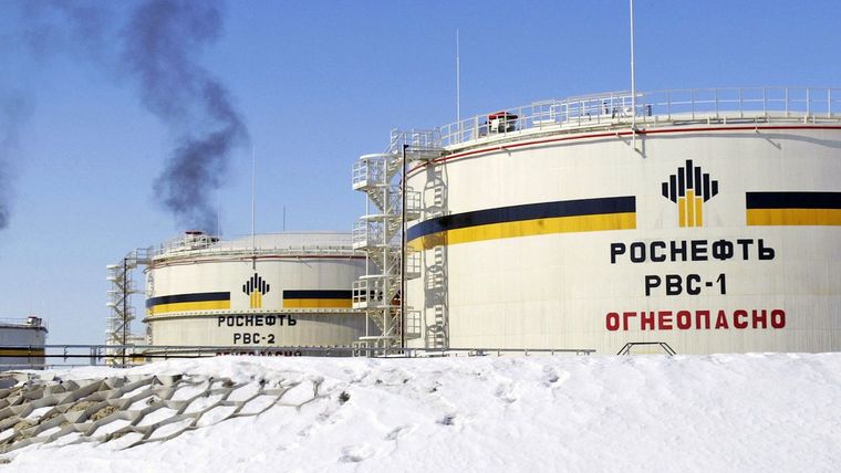 Εμπάργκο της ΕΕ στο ρωσικό πετρέλαιο: Οι 27 διαπραγματεύονται την εξαίρεση αγωγού-κλειδιού για την Ουγγαρία