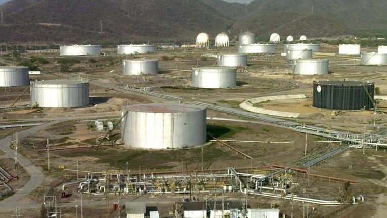 Κάλεσμα από Βενεζουέλα σε γαλλικές εταιρείες, να εκμεταλλευθούν τα κοιτάσματα πετρελαίου της χώρας