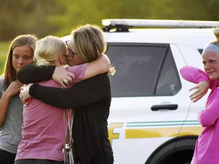 ΗΠΑ: Περισσότεροι από 124 νεκροί σε τουλάχιστον 300 περιστατικά με πυροβολισμούς μέσα σε 4 μέρες