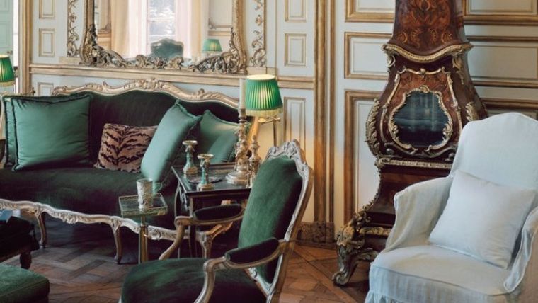 Συλλογή έργων τέχνης και επίπλων του Γάλλου μόδιστρου Givenchy, σε δημοπρασία στο Παρίσι
