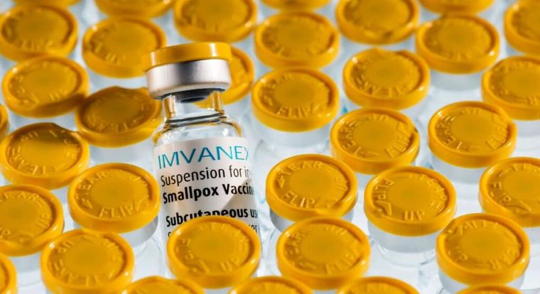 Ευλογιά των πιθήκων: Επιστημονικές έρευνες από ΕΜΑ για ευρύτερη χρήση του εμβολίου κατά της ευλογιάς