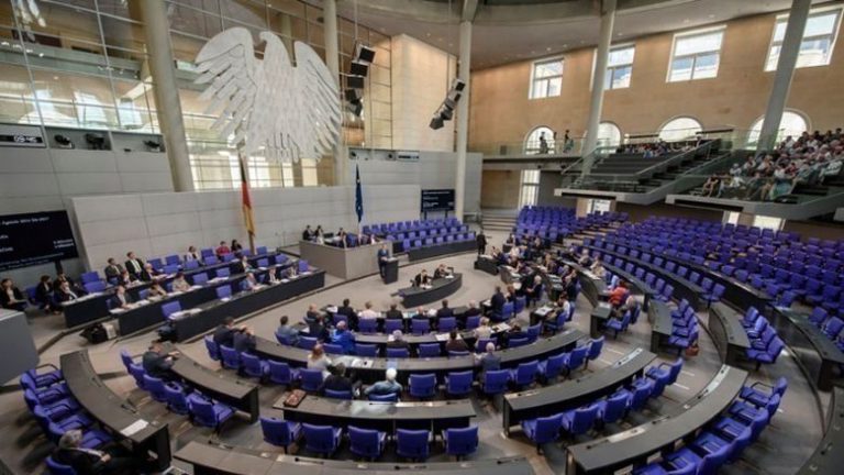 Η Bundestag επικύρωσε τη διεύρυνση του ΝΑΤΟ