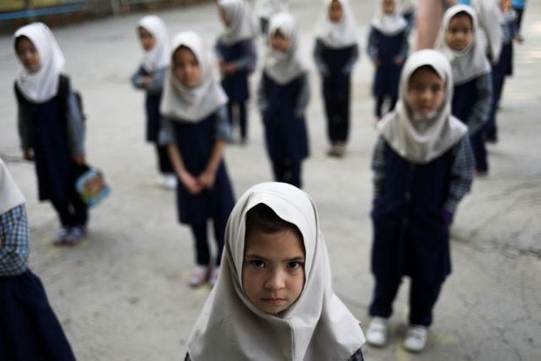 Η Διεθνής Αμνηστία καταγγέλλει κακοποιήσεις γυναικών και κοριτσιών στο Αφγανιστάν