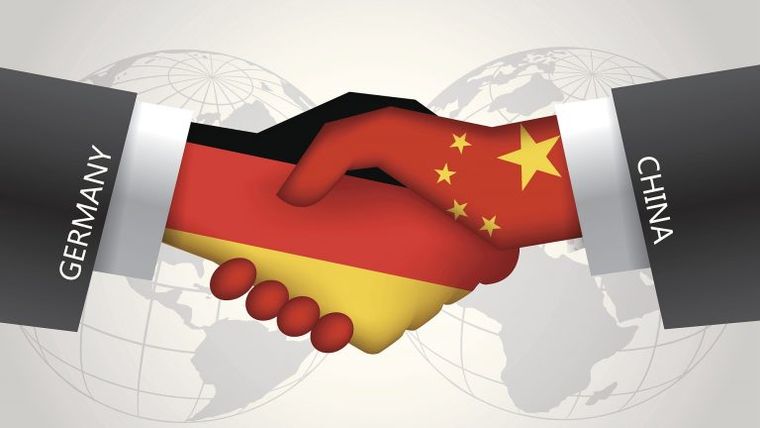 Έξι φορές ακριβότερα από το Brexit θα κόστιζε στη γερμανική οικονομία πιθανή διακοπή των εμπορικών σχέσεων με την Κίνα
