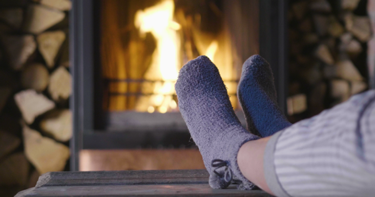 Με μάλλινη κάλτσα και χαμηλωμένους θερμοστάτες  θα αντιμετωπίσει η Ευρώπη τον χειμώνα