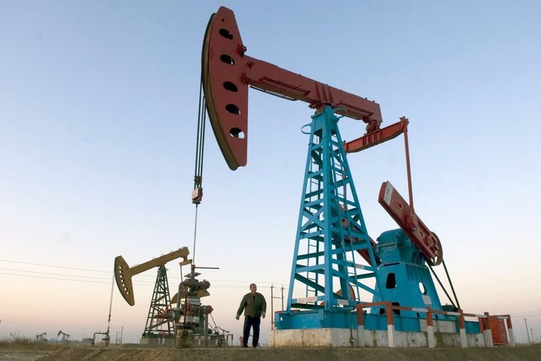 Η Κίνα ζητάει διάλογο και όχι επιβολή πλαφόν στις τιμές του ρωσικού πετρελαίου