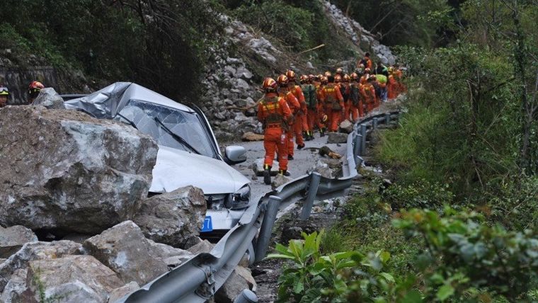 Στους 82 οι νεκροί από τον σεισμό στην Κίνα