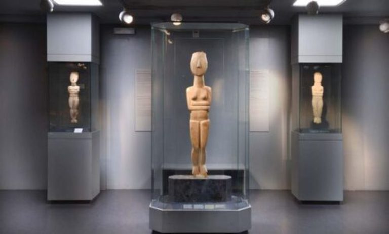 ΣΥΡΙΖΑ: Το ελληνικό κράτος εκχωρεί το δικαίωμα της κατοχής 161 κυκλαδικών αρχαιοτήτων σε άγνωστο Ινστιτούτο