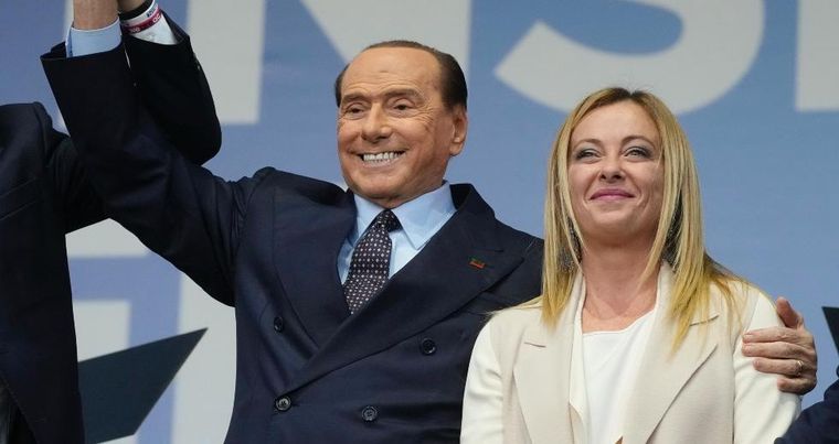 Ιταλία: Οι προβλέψεις για τη σύνθεση της νέας κυβέρνησης, μετά τη συνάντηση Μελόνι-Μπερλουσκόνι