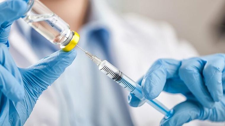 Ξεκινούν οι εμβολιασμοί με τα επικαιροποιημένα εμβόλια
