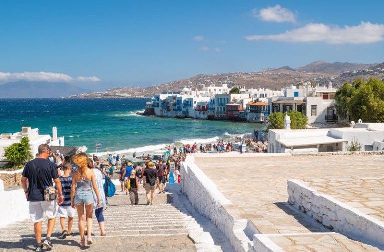 Ρεκόρ και διακρίσεις για τον ελληνικό τουρισμό