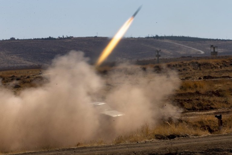 Αναχαιτίστηκαν πύραυλοι του Ισραήλ κοντά στη Δαμασκό ανακοίνωσε η Συρία