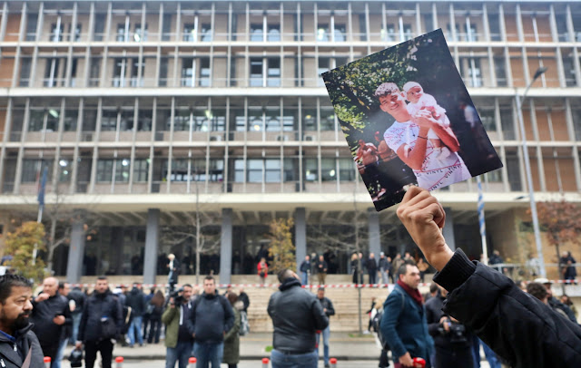 Θάνατος 16χρονου Ρομά: Λύθηκε η διαφωνία ανακριτή εισαγγελέα με απρόβλεπτη απόφαση