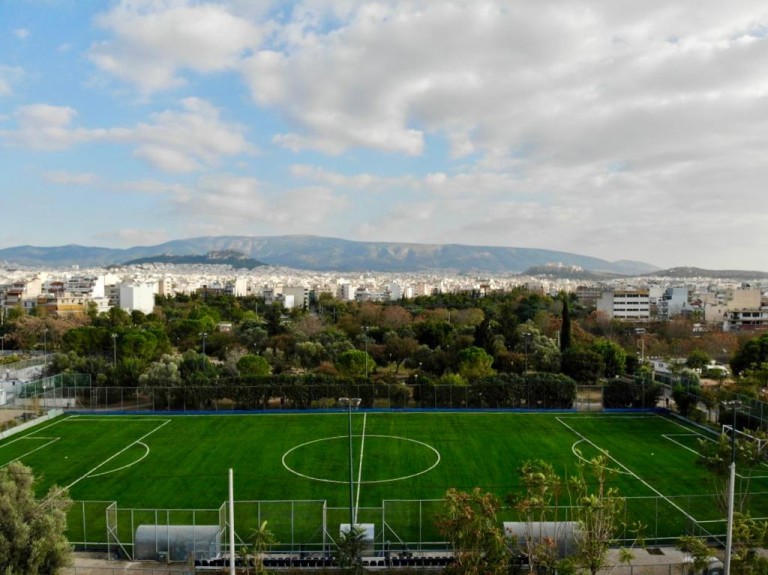 Tο ποδοσφαιρικό γήπεδο της Ακαδημίας Πλάτωνος μετετράπη σε σύγχρονο χώρο άθλησης