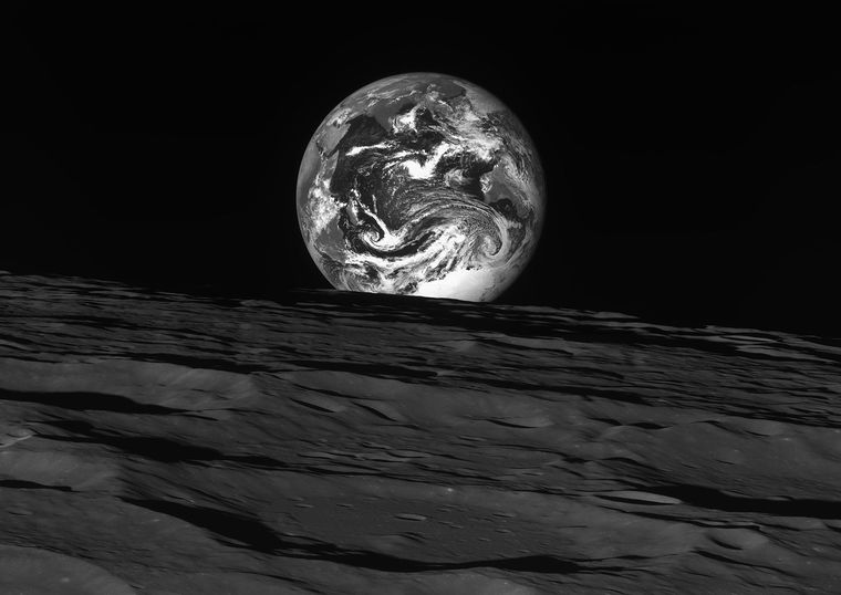 Εντυπωσιακές φωτογραφίες της Γης από τη Σελήνη