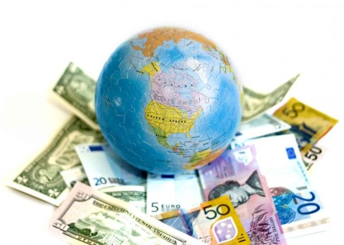 ΔΝΤ: Η παγκόσμια οικονομία αντέχει