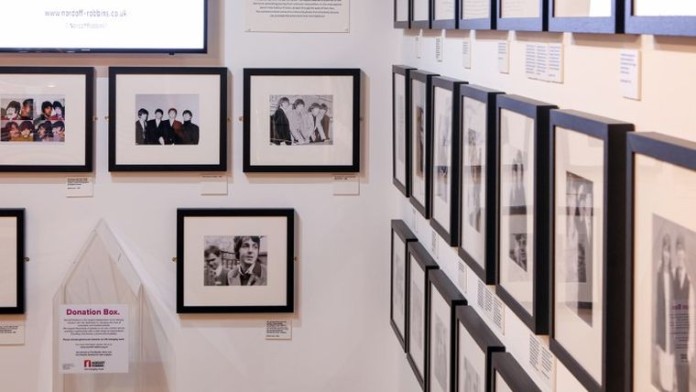 Έκθεση με φωτογραφίες των Beatles από τον φακό του σερ Πολ ΜακΚάρτνεϊ