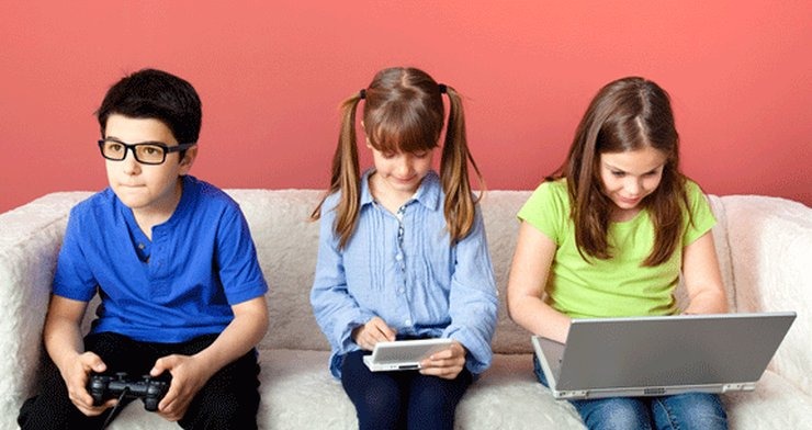 Έρευνα: Τι να κάνετε αν τα παιδιά σας βυθίζονται στον ψηφιακό κόσμο