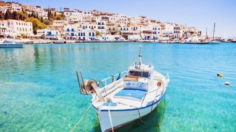 Η Ελλάδα κορυφαίος προορισμός των αυστριακών για τις καλοκαιρινές τους διακοπές το 2023