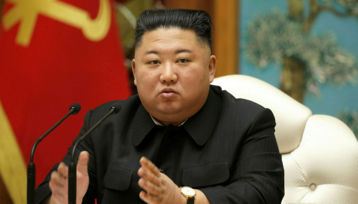Ενίσχυση της «πολεμικής ετοιμότητας» απαιτεί ο Κιμ Γιονγκ Ουν