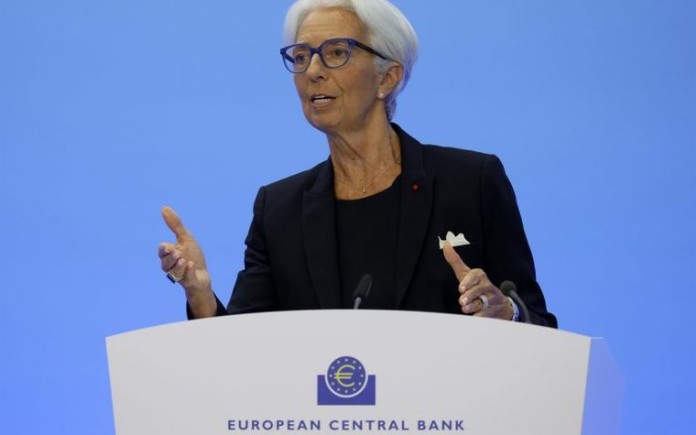 Αύξηση των επιτοκίων και τον Μάρτιο ανακοίνωσε η ΕΚΤ