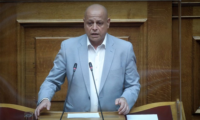 Έφυγε από τη ζωή ο βουλευτής του ΣΥΡΙΖΑ και πρώην υπουργός Νεκτάριος Σαντορινιός