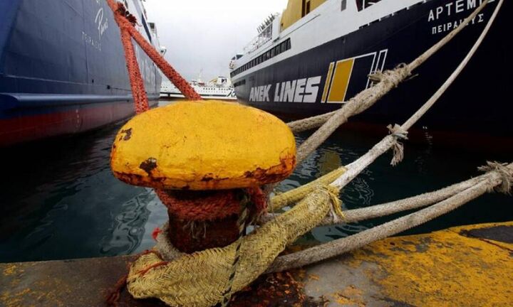 Δένουν κάβους τα πλοία αύριο, λόγω 48ωρης απεργίας της ΠΝΟ