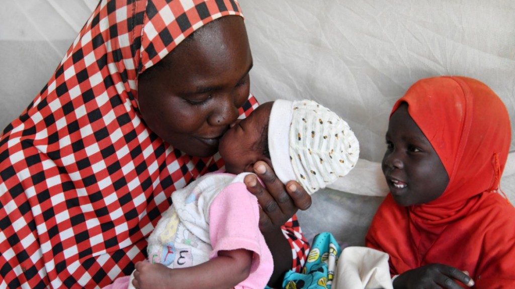 Η UNICEF ηχεί συναγερμό καθώς έγκυες και νέες μητέρες υποσιτίζονται μαζικά σε 12 χώρες