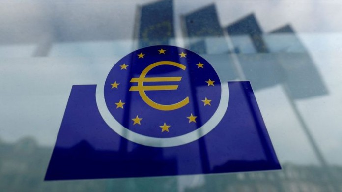 Υποχωρεί ο πληθωρισμός της ευρωζώνης