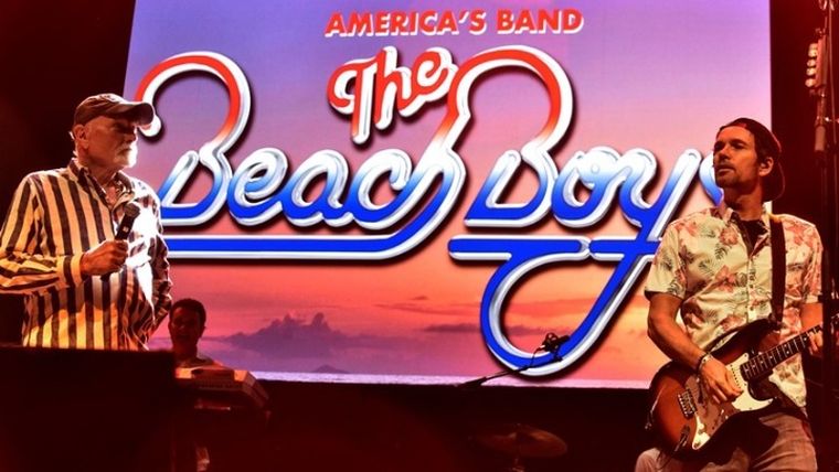 Ειδικό αφιέρωμα στους Beach Boys με Τομ Χανκς και Μπρους Σπρίνγκστιν