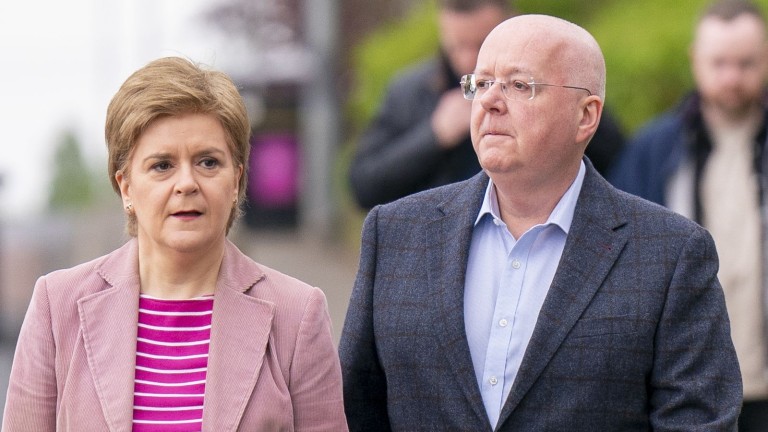 Συνελήφθη ο σύζυγος της πρώην πρωθυπουργού της Σκωτίας