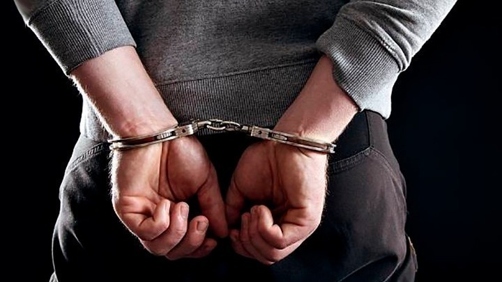 Σύλληψη 21χρονου αλλοδαπού που κατηγορείται για αρπαγή 15χρονης και ναρκωτικά