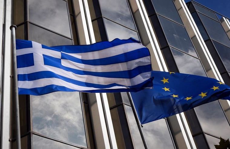 Les Echos: Η Ελλάδα, πρώην παρίας των χρηματαγορών, ανέκτησε την εμπιστοσύνη των επενδυτών και των οίκων αξιολόγησης
