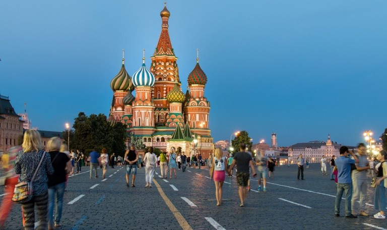 Ρώσοι δισεκατομμυριούχοι βλέπουν τον πλούτο τους να αυξάνεται