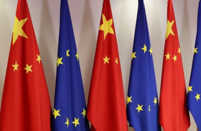 Κυρώσεις σε εταιρείες της Κίνας που βοηθούν τη Ρωσία ετοιμάζει η ΕΕ