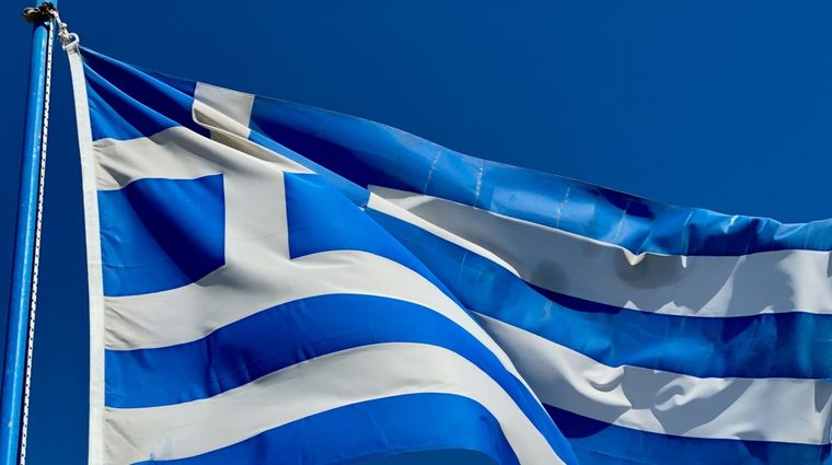 Στην Αλεξανδρούπολη υψώθηκε η μεγαλύτερη ελληνική σημαία επιφάνειας 618 τ.μ
